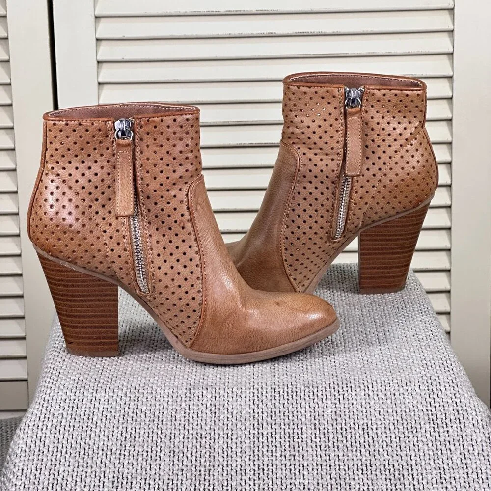 Charming Charlie Tan Brown Vegan Leather Perforated Ankle Boots‎ Botties Size 6